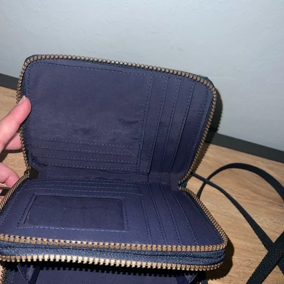 Pendleton Blue and Yellow Patterned Crossbody Bag - Picture 4 of 8